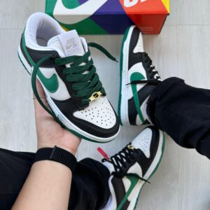 Nike SB Dunk Low
