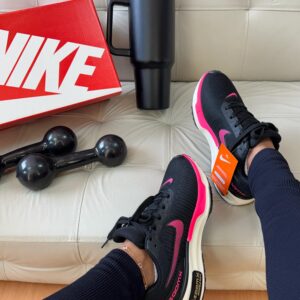 Nike ZoomX Invincible Run Flyknit 3